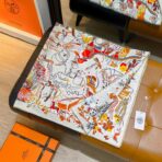 爱马仕《埃米尔奇幻之夜》橙色调斜纹真丝方巾 - 图片 4