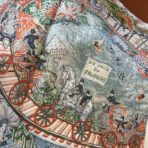 爱马仕《翱翔福宝之梦》橄榄绿色方巾 - 图片 4