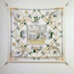 爱马仕《驾马横挡》斜纹真丝 白色方巾