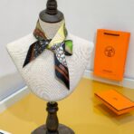 爱马仕【万花筒效应】小丝巾 黑色 - Imagem 4