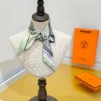 爱马仕【亚马逊庆典】丝巾 绿色款 - Imagem 3