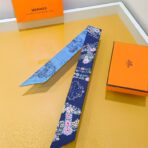 爱马仕【华丽的缰辔花卉版】小丝巾 蓝色