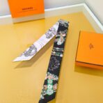 爱马仕【华丽的缰辔花卉版】小丝巾 黑灰撞色