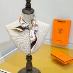 爱马仕【鞍具花束】丝巾 浅黄色 - Imagem 3