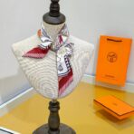 爱马仕【鞍具花束】丝巾 红色 - Imagem 3