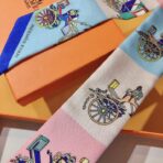 爱马仕【马车接龙】Twilly小丝巾 蓝色 - 图片 3