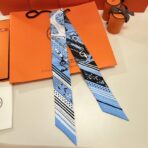 爱马仕“亚马逊庆典”Twilly小丝巾 浅蓝色