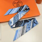 爱马仕“亚马逊庆典”Twilly小丝巾 浅蓝色 - Imagem 2