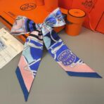 爱马仕“塔特沙马具”Twilly小丝巾 蓝色 - 图片 2