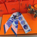 爱马仕“塔特沙马具”Twilly小丝巾 蓝色 - 图片 3