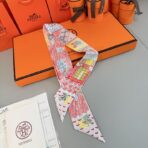 爱马仕夏天时尚单品丝巾 红色