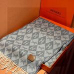 爱马仕巴黎时装展商务男士女士羊绒围巾 灰色款 - 图片 4