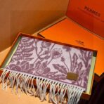 爱马仕巴黎时装展商务男士女士羊绒围巾 紫色款