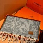 爱马仕巴黎时装展商务男士女士羊绒围巾