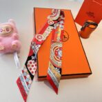 爱马仕斜纹真丝丝巾 玫红色