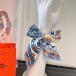 爱马仕斜纹真丝丝巾 蓝色款 - Imagem 3