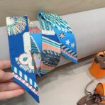 爱马仕斜纹真丝束发带 天蓝深蓝拼接 - 图片 3