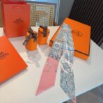 爱马仕斜纹真丝束发带 蓝粉撞色