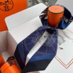 爱马仕新款Twilly小丝巾 蓝色款 - Imagem 4