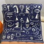 爱马仕新款斜纹真丝方巾 深蓝色