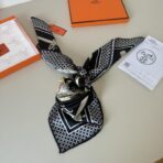 爱马仕方巾《马车先生》黑色款 - Imagem 4