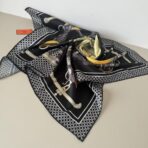 爱马仕方巾《马车先生》黑色款 - Imagem 3