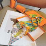 爱马仕树之歌小丝巾 橙色 - Imagem 2