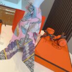 爱马仕树之歌小丝巾 粉色 - Imagem 3