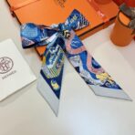 爱马仕水上游乐园Twilly小丝巾 束发带 蓝色 - Imagem 3