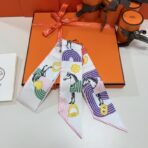 爱马仕“波普骏马”Twilly小丝巾 粉紫撞色 - Imagem 4