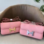 爱马仕（Hermès）Constance Elan 粉色 Epsom 牛皮金属扣单肩包