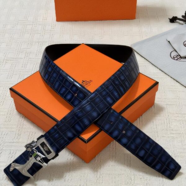 爱马仕（Hermès）定制款马术主题马形扣深蓝色鳄鱼纹皮革腰带