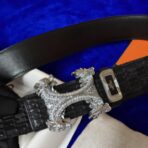爱马仕（Hermès）定制款龙形 H 扣镶钻黑色老花帆布腰带