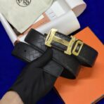 爱马仕（Hermès）黑色编织小牛皮金色 H 扣男士腰带