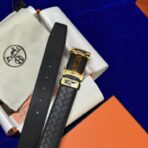 爱马仕（Hermès）黑色编织小牛皮金色 H 扣男士腰带 - Imagem 3