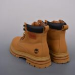 经典款Timberland添柏岚户外高帮休闲大黄靴系列 浅棕黄色 - 图片 4