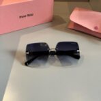 缪缪（Miu Miu）墨蓝色无框方形金属太阳镜 - Imagem 2