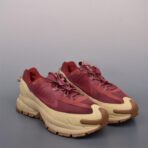 耐克Nike Zoom Vomero Roam 5 Roam 复古跑五代休闲运动慢跑鞋 酒红卡其配色