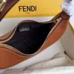 芬迪 Fendi Fendigraphy 月牙腋下包 - 图片 4