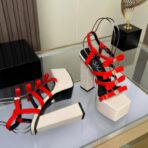 范思哲 Versace Medusa Aevitas 系列超高跟防水台凉鞋（红色款） - 图片 3