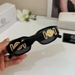 范思哲（VERSACE）Medusa 系列黑色小方框美杜莎徽章太阳镜 - 图片 2