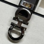 菲拉格慕（Salvatore Ferragamo）棕色粒面小牛皮银色 Gancini 扣双面男士腰带 - Image 4