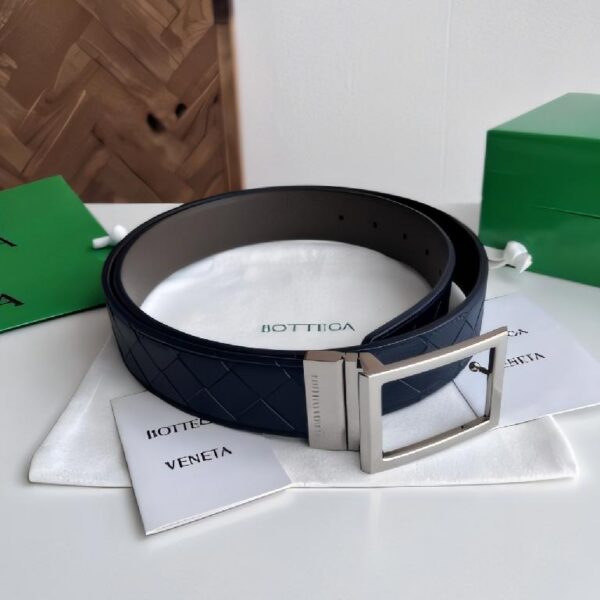 葆蝶家（Bottega Veneta）灰蓝色编织小牛皮银色板扣男士腰带