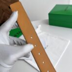 葆蝶家（Bottega Veneta）藏青蓝绗缝小牛皮银色板扣男士腰带 - 图片 4