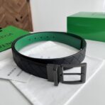 葆蝶家（Bottega Veneta）黑面艳绿底绗缝小牛皮银色板扣男士腰带