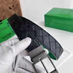 葆蝶家（Bottega Veneta）黑面艳绿底绗缝小牛皮银色板扣男士腰带 - 图片 3