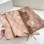 赛琳凯旋门散林老花羊绒围巾 奶茶色 - Imagem 2