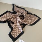 赛琳(CELINE)凯旋门印花真丝方巾 棕色 - 图片 2