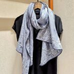 赛琳(Celine)凯旋门双面同色丝绒长巾 蓝色 - 图片 3