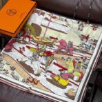 超现实爱马仕枢纽-数码印花围巾 粉色边款